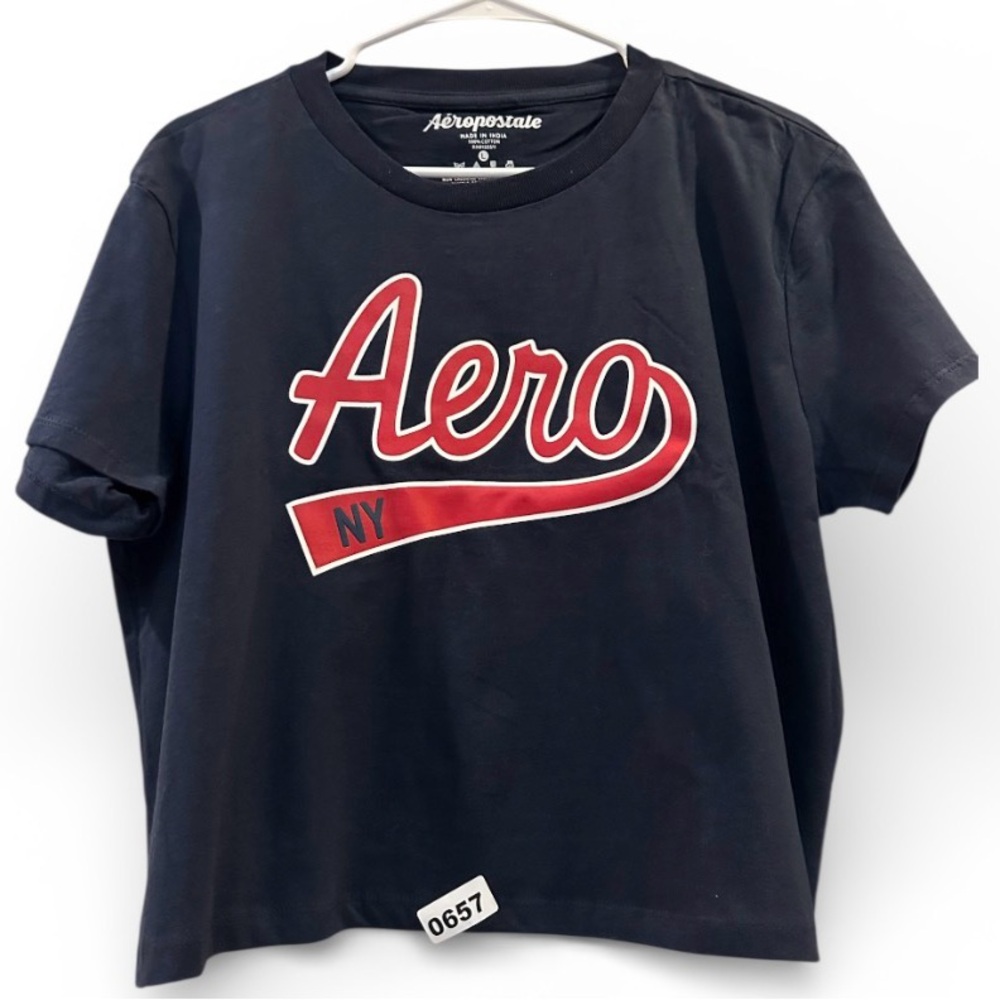 Aeropostale women Large crop Dark Blue Tee with Red Logo short sleeves relaxed